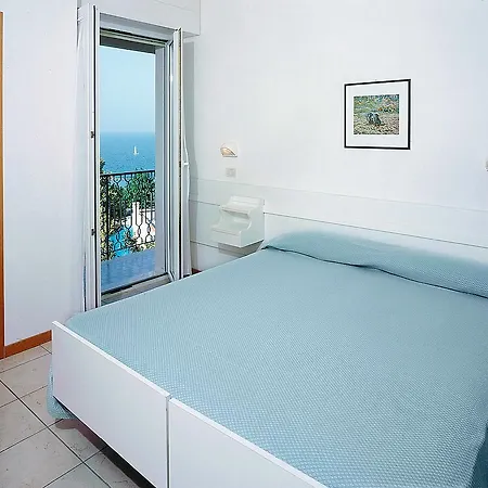 Aparthotel Bellevue *